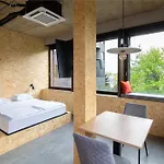 アパート Headline *