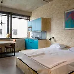 アパート Headline *