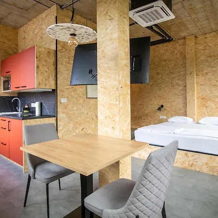 Headline Apartment *