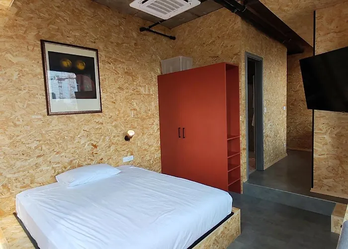 Apartament Headline *